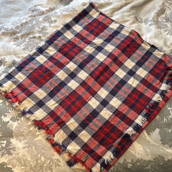 Light wool plaid Roots scarf - Picture 2 of 3